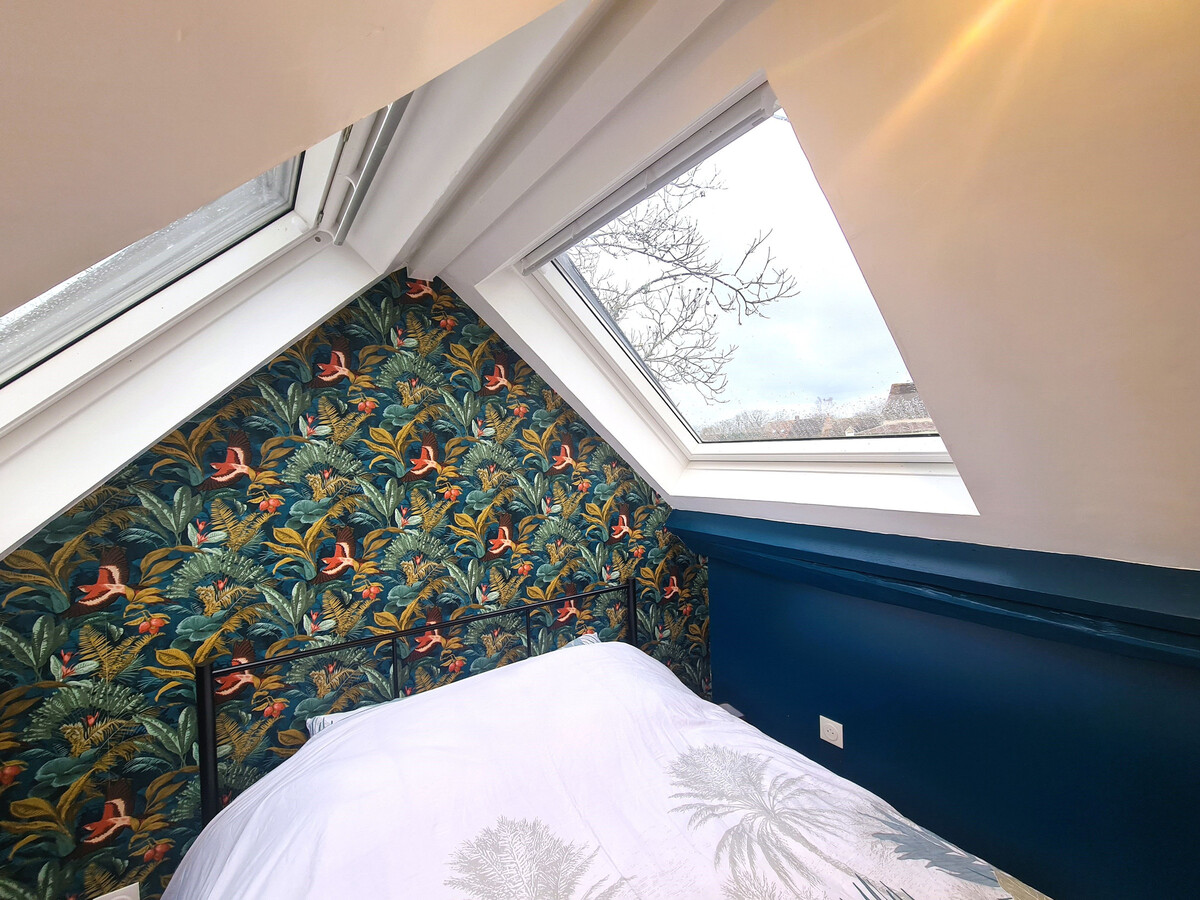 Gîte romantique Brenne : chambre sous toits avec Velux - Photo 9