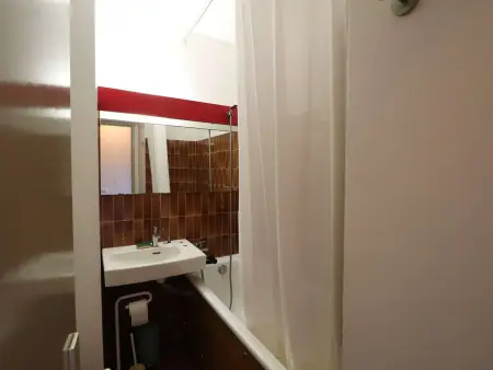 Studio cabine Port Camargue, piscine et terrasse vue port : photo 11