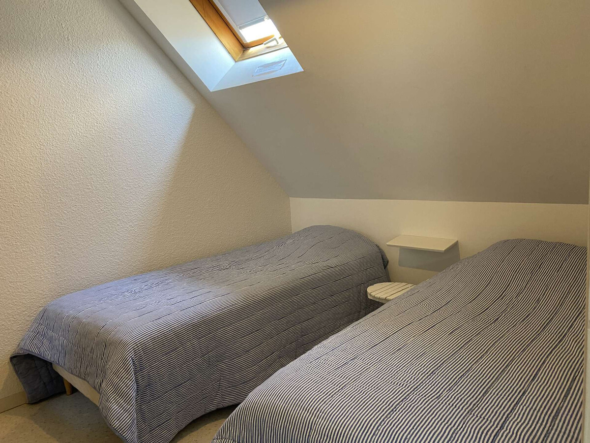 Appartement mansardé 4 pers., 100m plage St-Guirec - Photo 8