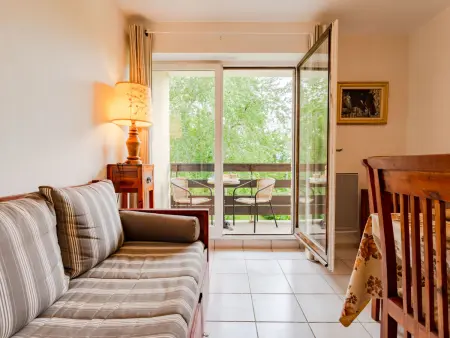 Appartement Le Sporting, 950 m de la plage à Cabourg : photo 6