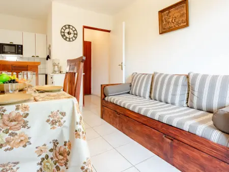 Appartement Le Sporting, 950 m de la plage à Cabourg : photo 9
