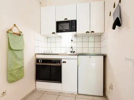 Appartement Le Sporting, 950 m de la plage à Cabourg : photo 11