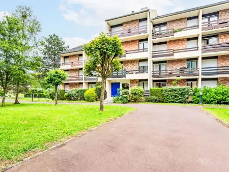 Appartement Le Sporting, 950 m de la plage à Cabourg : photo 17