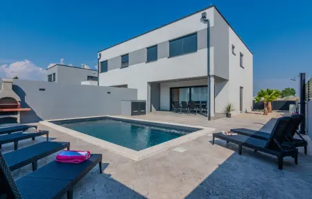 Location maison à Vrsi