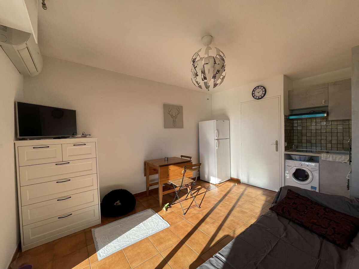 Studio climatisé avec terrasse sud et parking au Lavandou - Photo 7