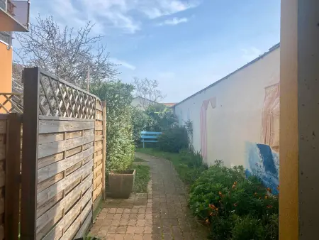 Pavillon rénové avec terrasse privative au cœur de Jard-sur-Mer, proche plages et port - Photo 7