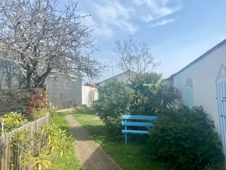 Pavillon rénové avec terrasse privative au cœur de Jard-sur-Mer, proche plages et port - Photo 8