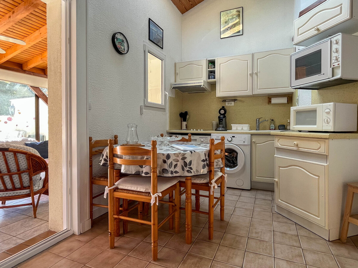 Maison mitoyenne La Palmyre, 900m de la mer - Photo 9