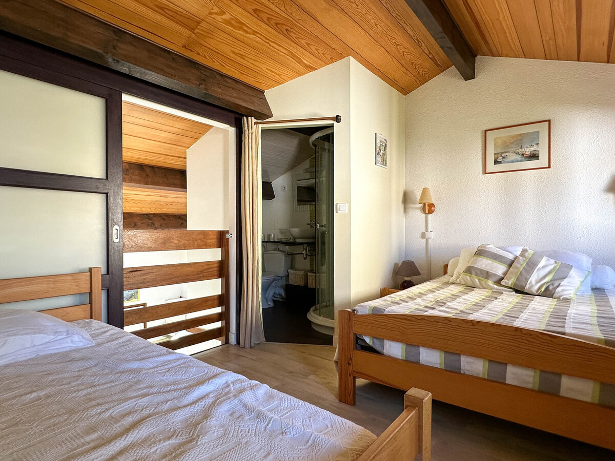 Maison mitoyenne La Palmyre, 900m de la mer - Photo 10