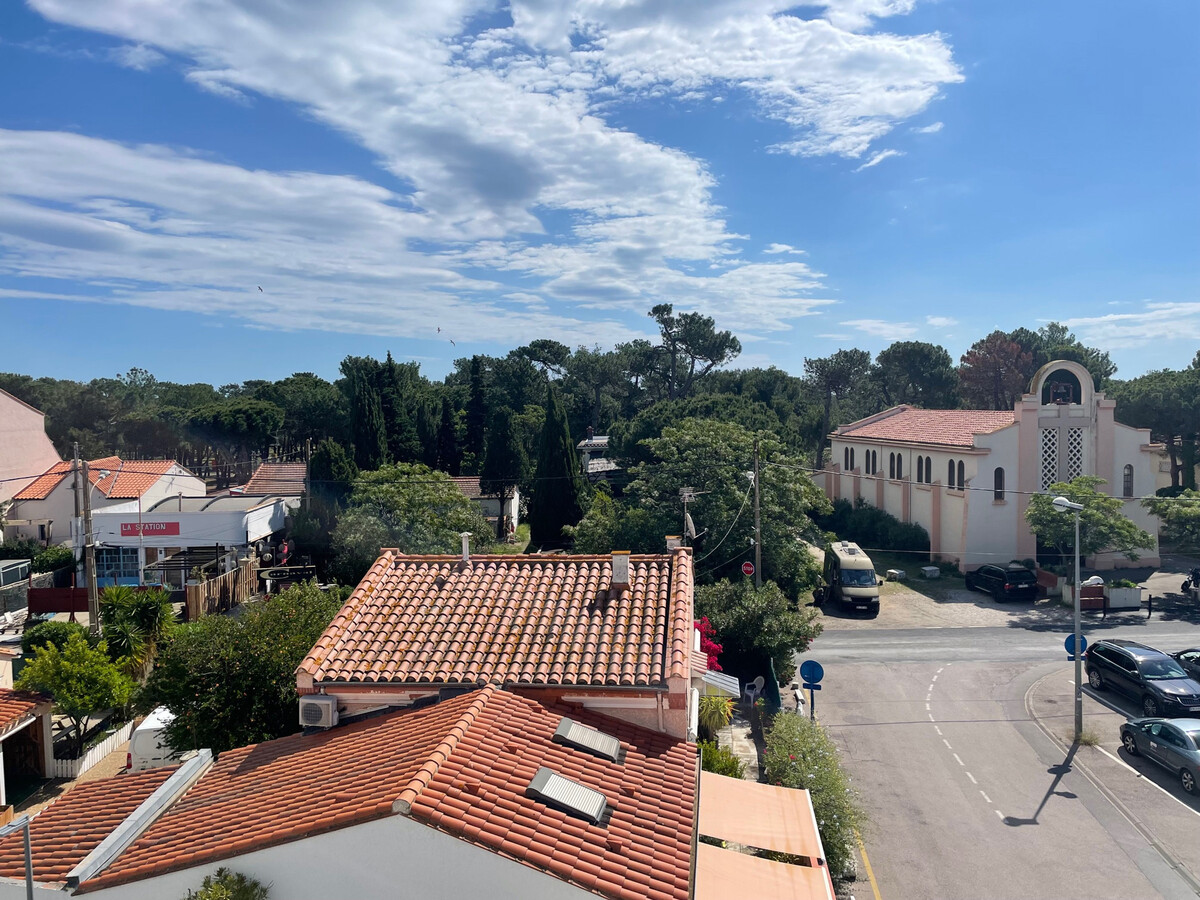 T3 neuf climatisé avec terrasse vue dégagée à Argelès Plage - Photo 12