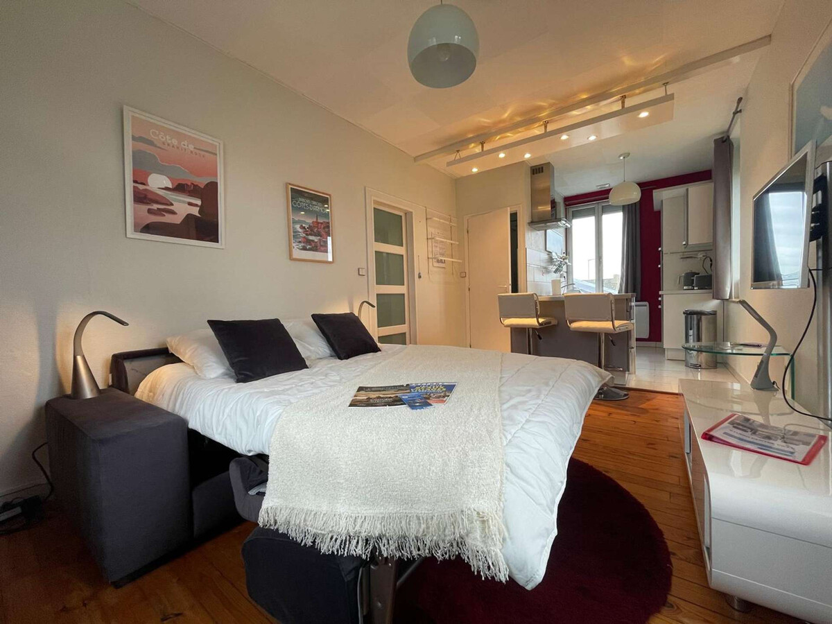 Studio lumineux 25 m² centre Trégastel, parking gratuit - Photo 1