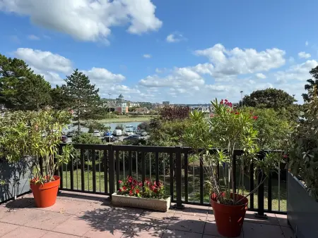 Cabourg : Appartement moderne 4/5 pièces, accès plage, 8 pers, jardin et terrasse, parking, WIFI : photo 13