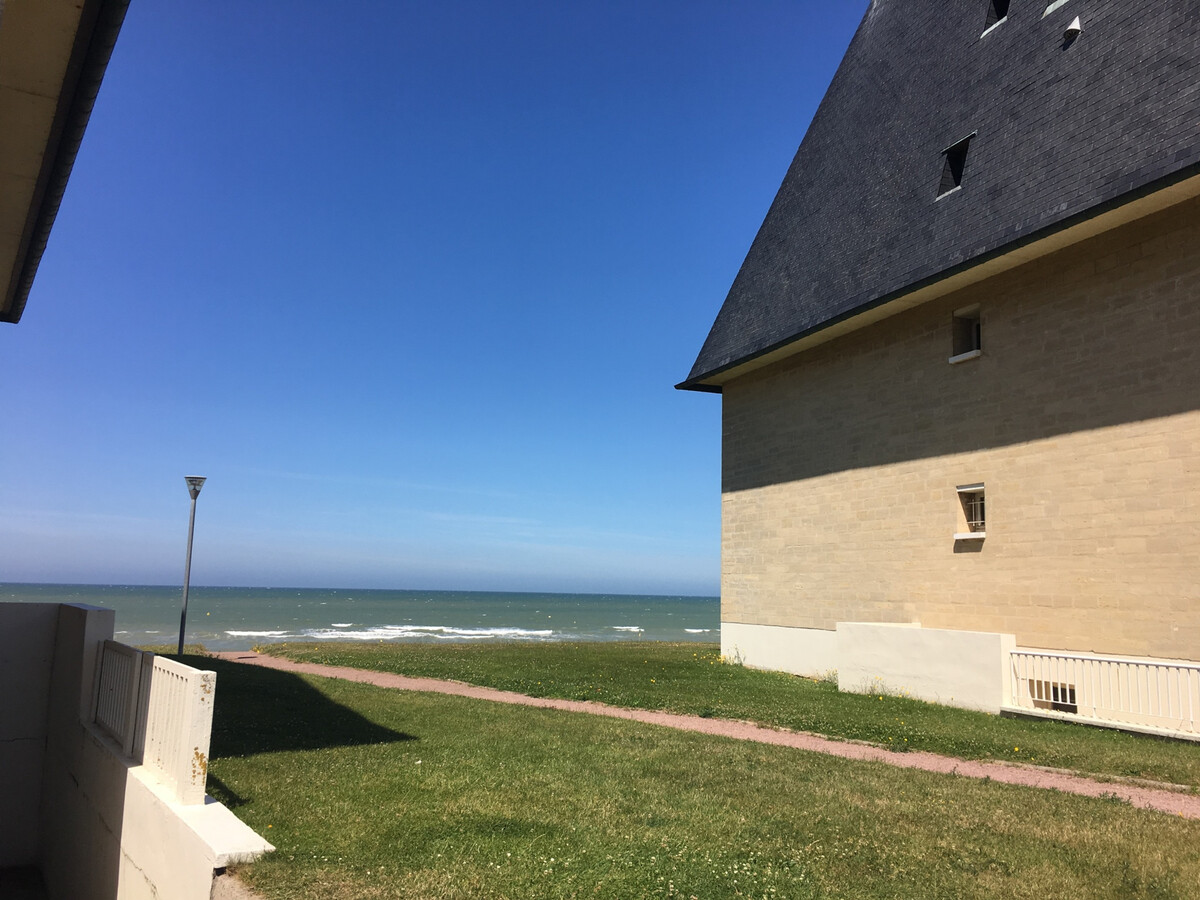 Appartement Varaville face à la mer avec loggia - Photo 12