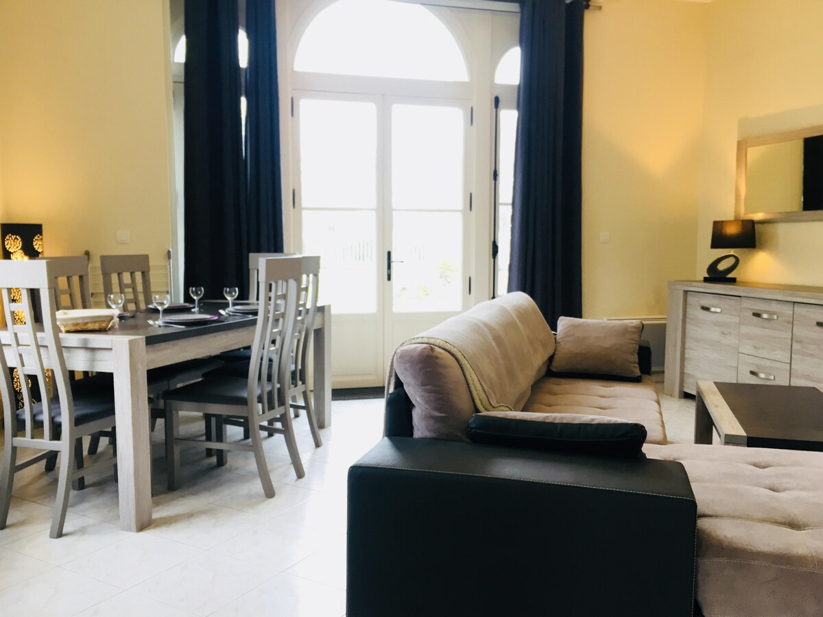 Appartement rénové rez-de-jardin, 56 m² à Cabourg - Photo 1