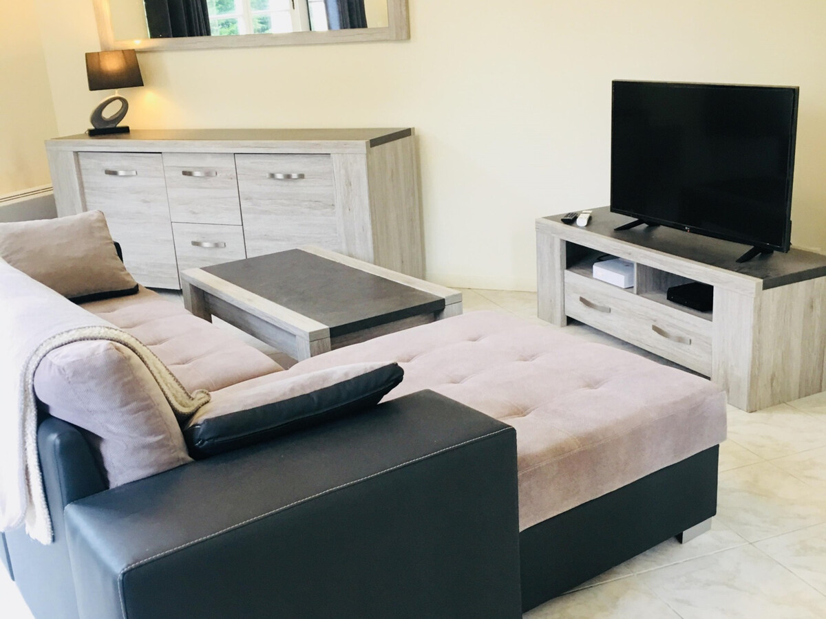 Appartement rénové rez-de-jardin, 56 m² à Cabourg - Photo 2