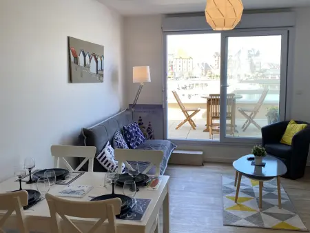 Bel Appartement Duplex 4 pièces avec Vue sur Port et Terrasse : photo 4