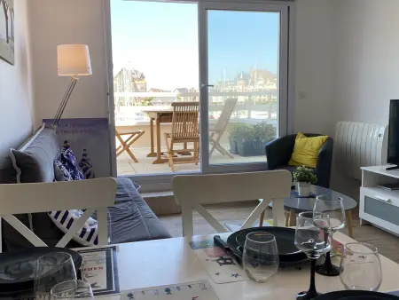 Bel Appartement Duplex 4 pièces avec Vue sur Port et Terrasse : photo 5