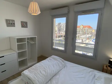 Bel Appartement Duplex 4 pièces avec Vue sur Port et Terrasse : photo 10