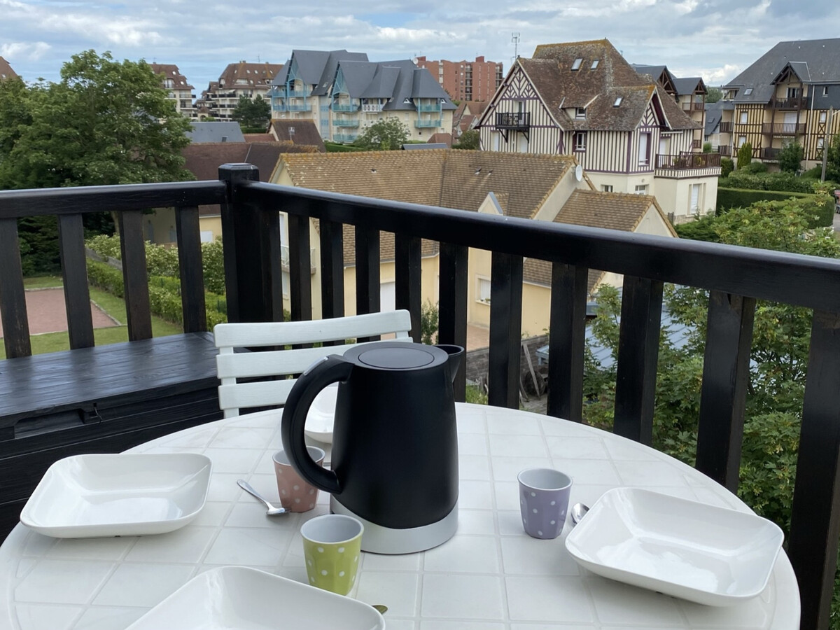 Appartement 2 pièces Cabourg, balcon et plage à pied - Photo 10