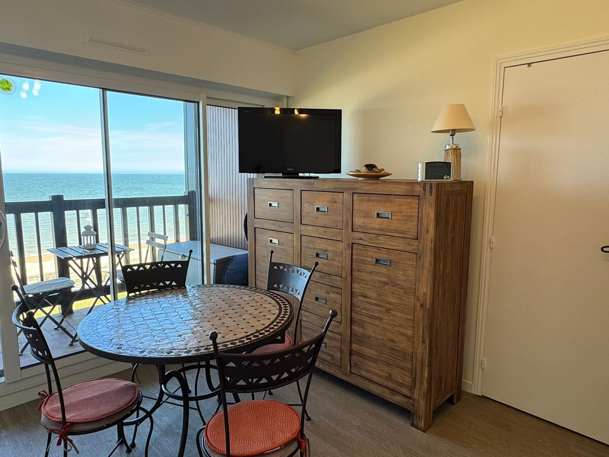 Studio face mer Cabourg, balcon panoramique, accès plage - Photo 1