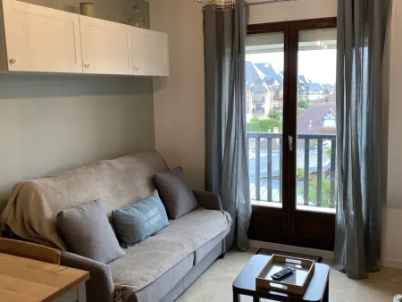 Location appartement à Cabourg, Appartement rénové proche plage et thalasso, 2 pièces, balcon, Wifi, TV, équipements bébé - Cabourg