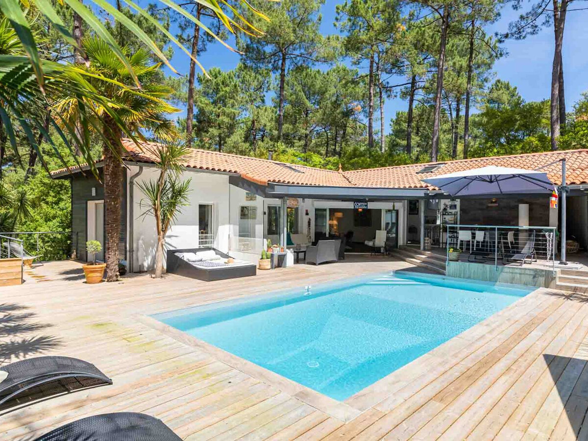 Villa d'architecte avec piscine chauffée et borne de recharge, parfaite pour des vacances en famille - Photo 1