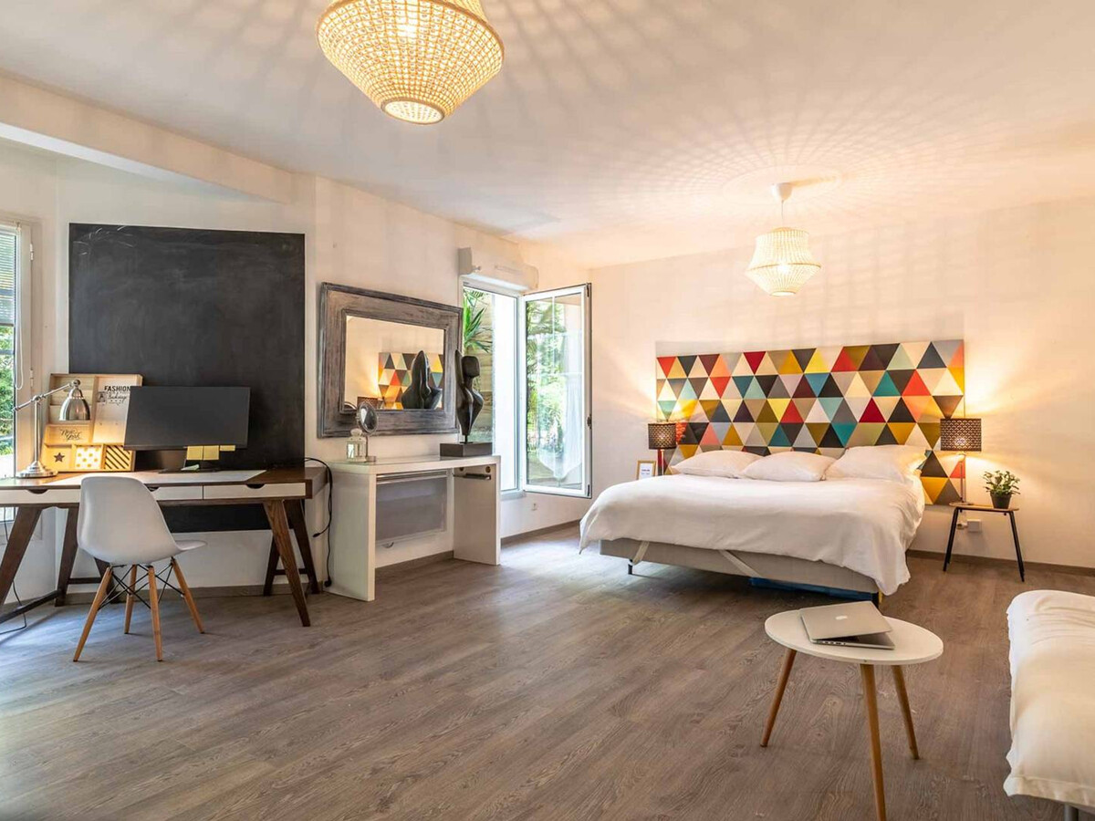 Villa d'architecte avec piscine chauffée et borne de recharge, parfaite pour des vacances en famille - Photo 13