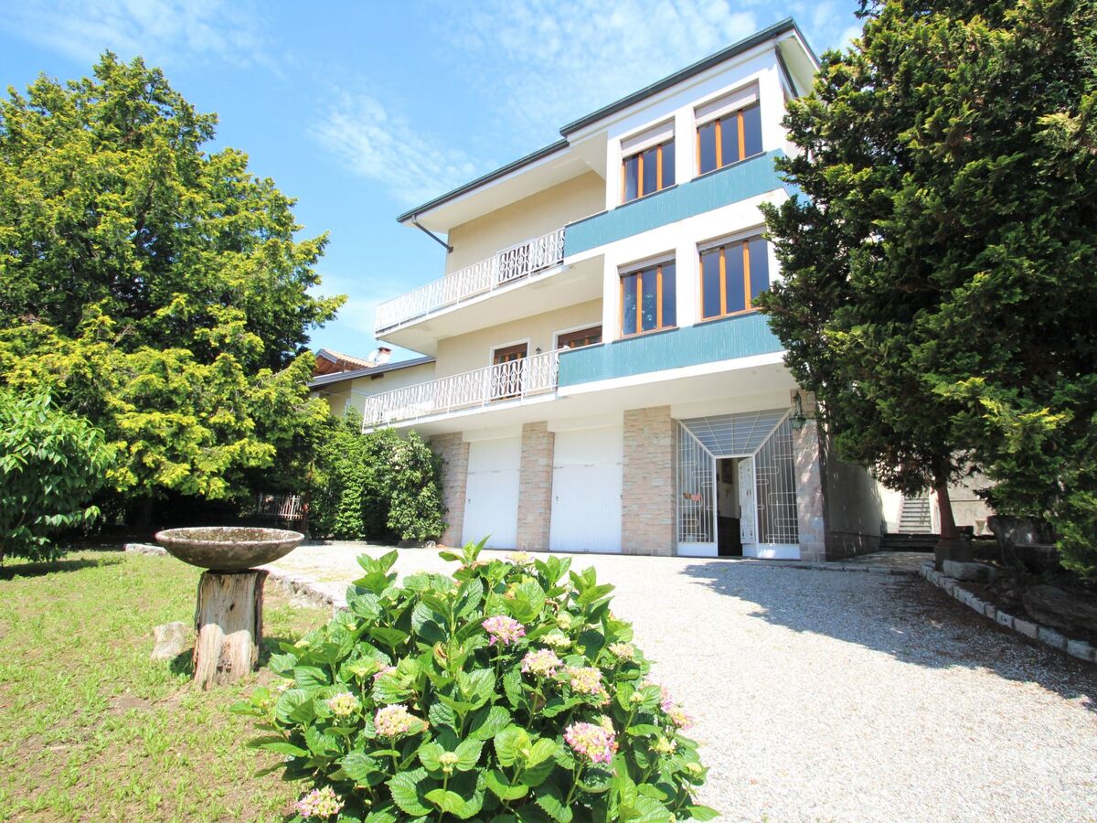 Maison Claudio à Verbania, 6 chambres avec vue lac - Photo 1