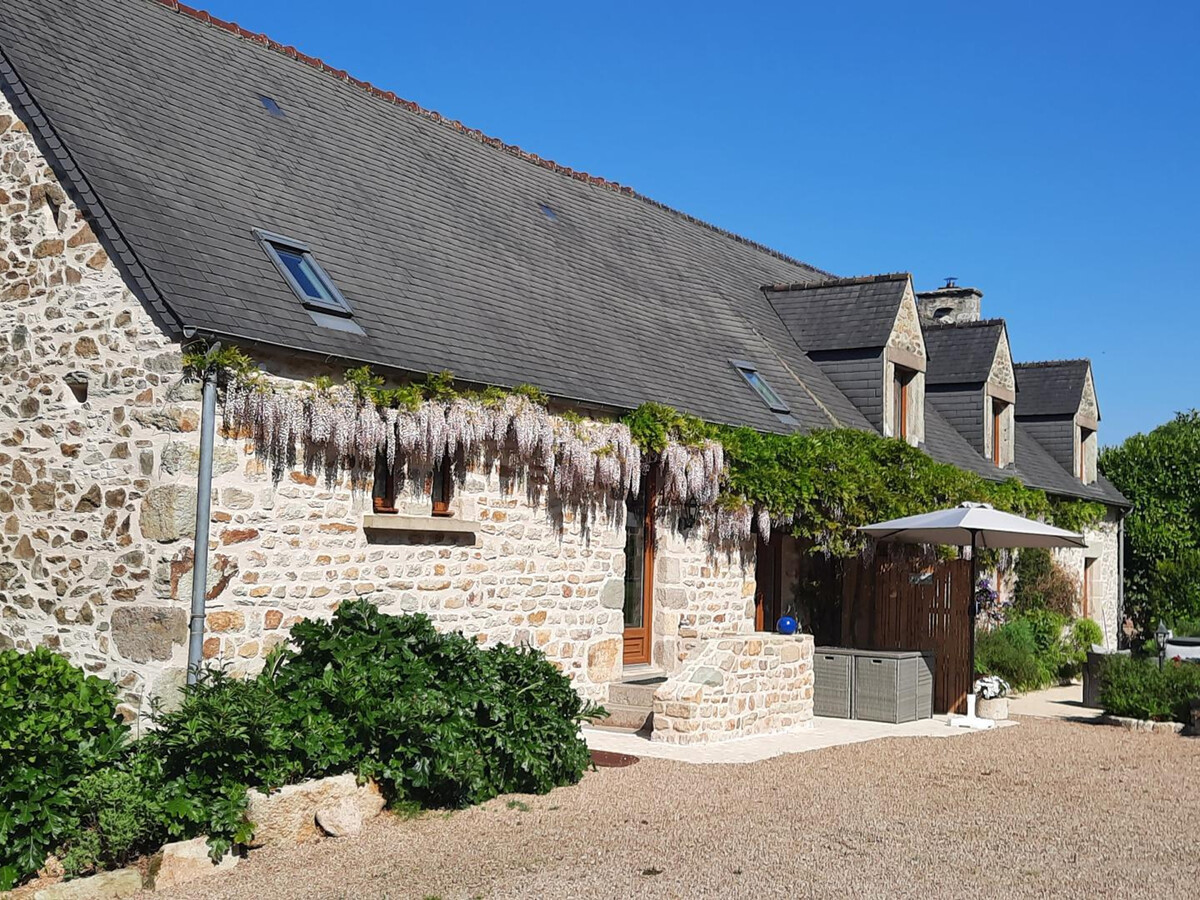 Longère en pierre avec terrasse, Val de Saire près de Cherbourg - Photo 1