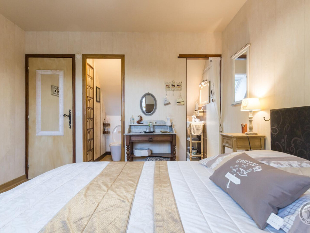 Longère en pierre avec terrasse, Val de Saire près de Cherbourg - Photo 10