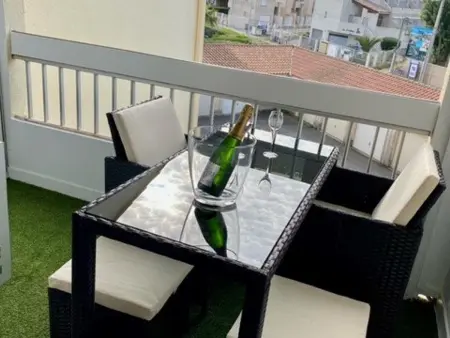 Studio Rénové et Climatisé avec Terrasse, Parking Privé et Options Confort à Marseillan - Photo 4