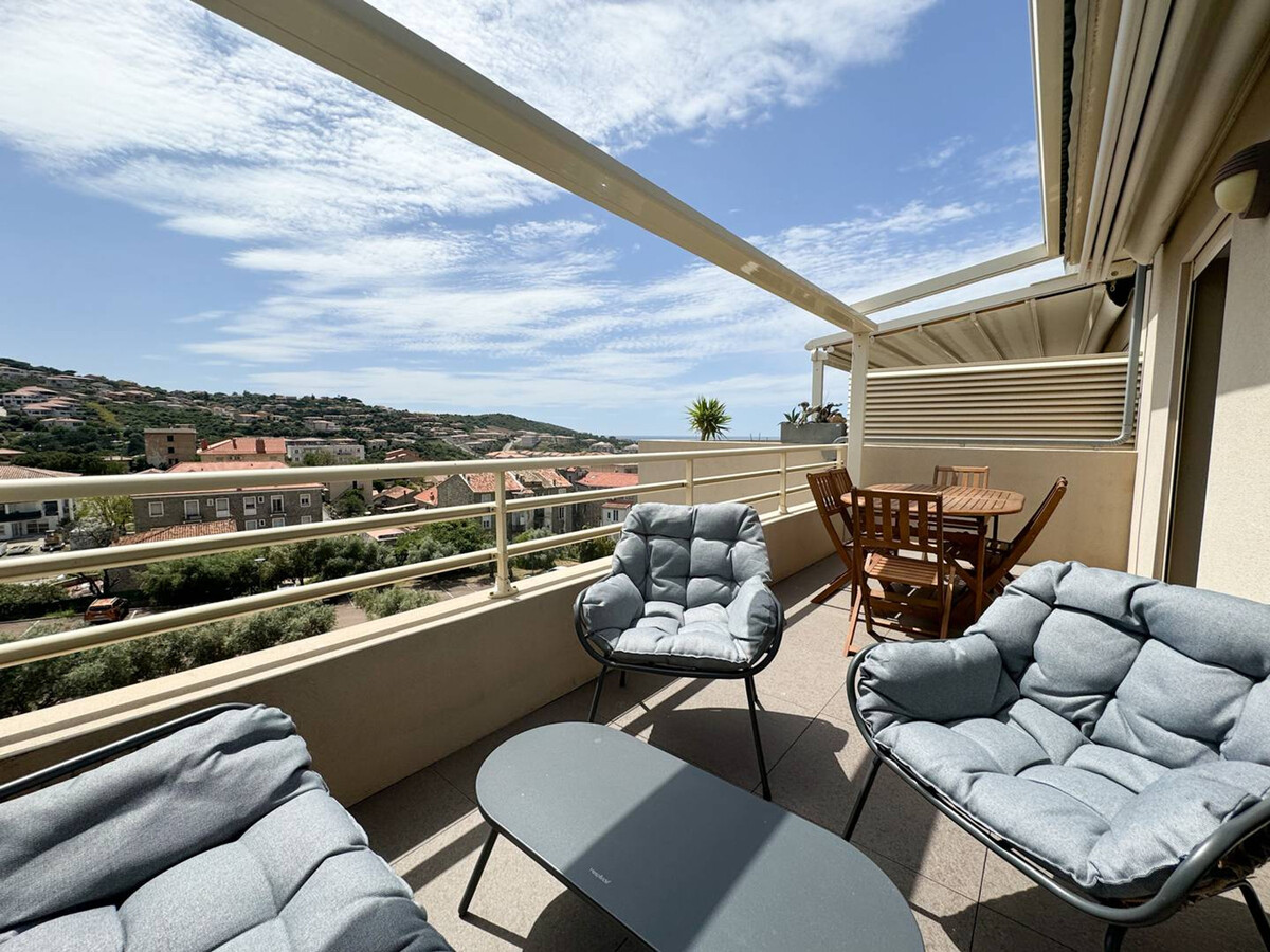 T2 climatisé Propriano avec terrasse vue mer et parking - Photo 1