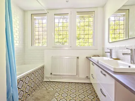 Maison avec Jardin et Terrasses, à 10 Min de la Plage, 6 Ch, 12 Pers, WIFI, Proche Commerces - Photo 4
