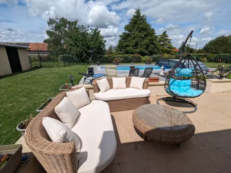 Gîte Douceurs des îles – 12 pers., piscine chauffée et jeux : photo 2