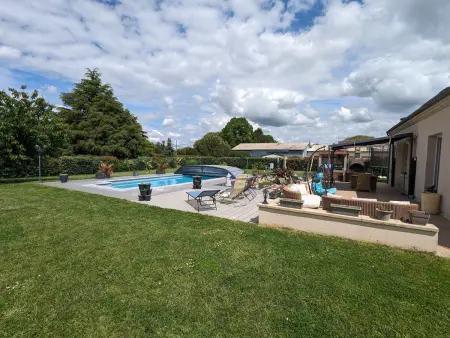 Gîte Douceurs des îles – 12 pers., piscine chauffée et jeux : photo 9