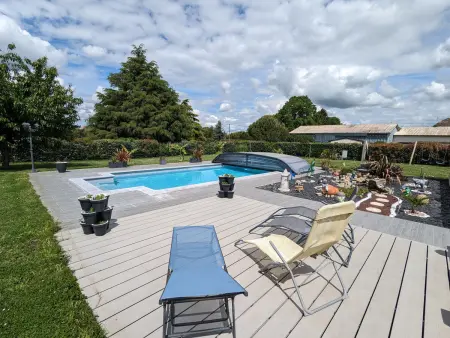 Gîte Douceurs des îles – 12 pers., piscine chauffée et jeux : photo 10