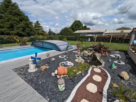 Gîte Douceurs des îles – 12 pers., piscine chauffée et jeux : photo 11