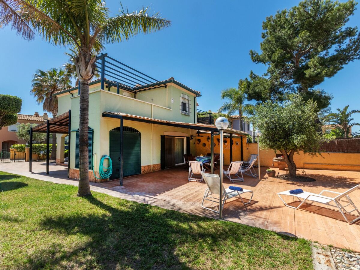 Sol – Maison 3 chambres avec piscine à Miami Platja - Photo 2