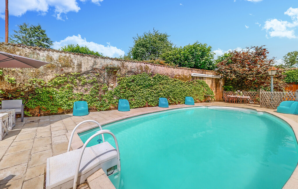 Maison Pierre 250m² avec Piscine Privée à Couhe - Photo 6