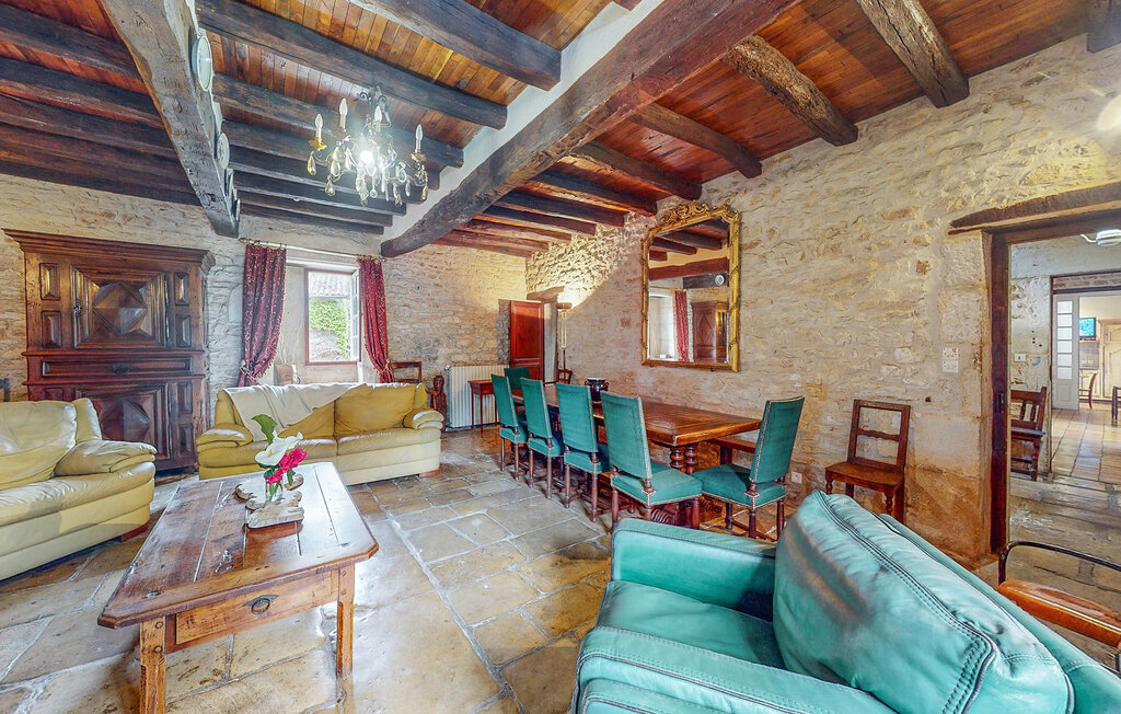 Maison Pierre 250m² avec Piscine Privée à Couhe - Photo 14