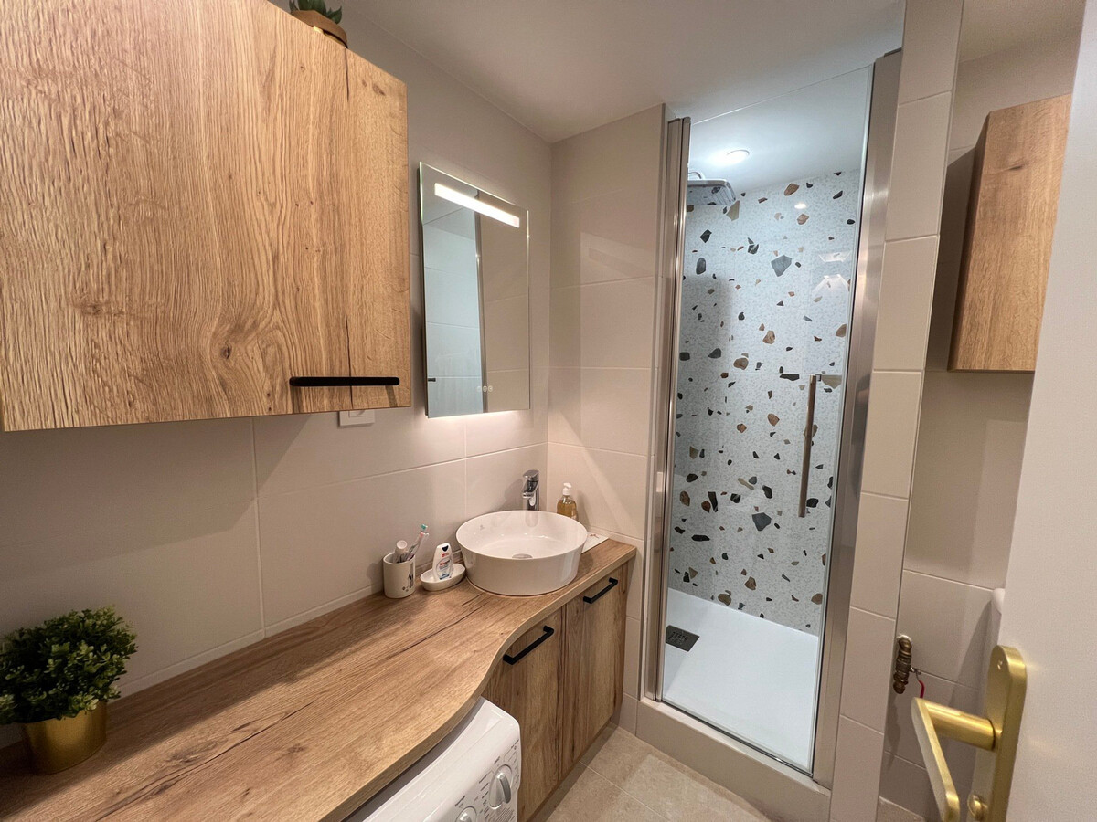 Studio 27 m² rénové - Cœur de station La Salle-les-Alpes - Photo 6