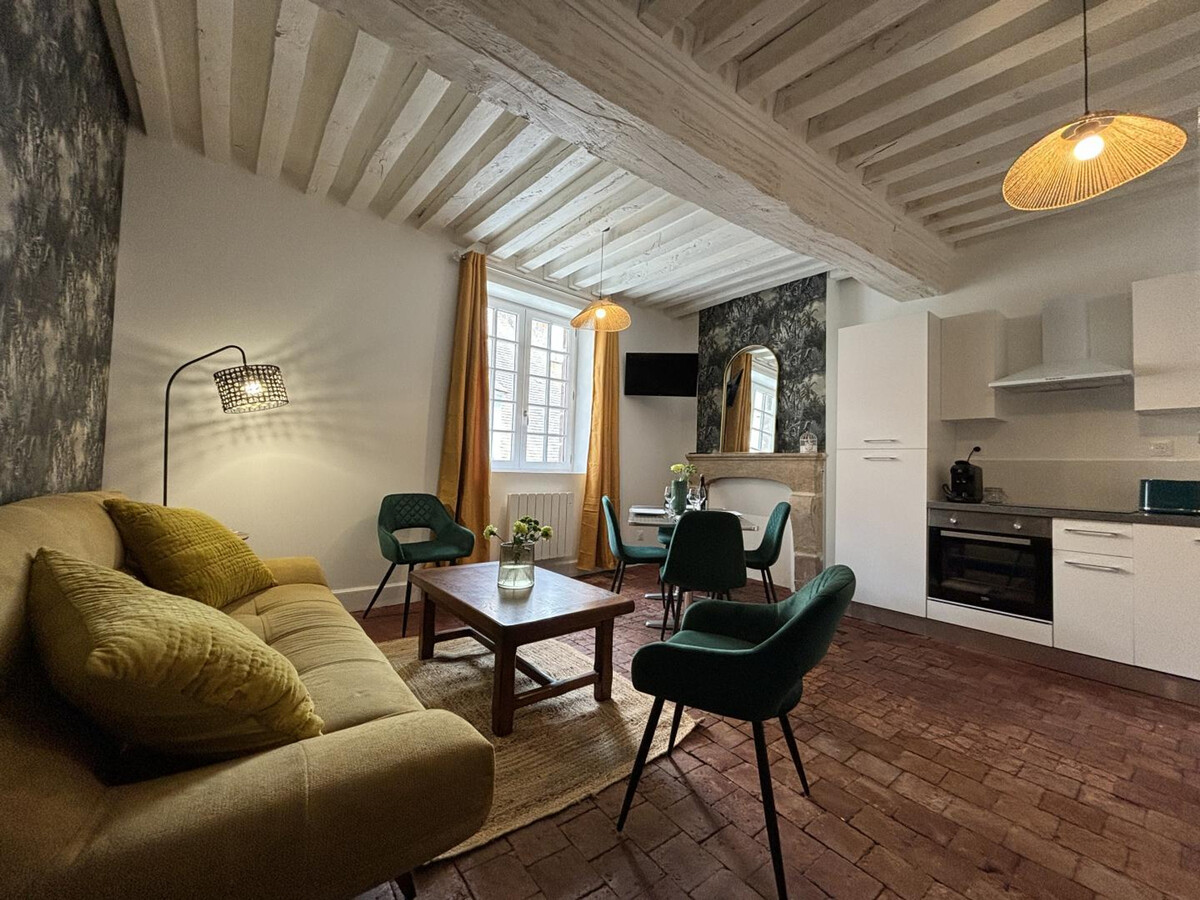 Duplex historique Moulins, 2 chambres, à côté du Jacquemart - Photo 5