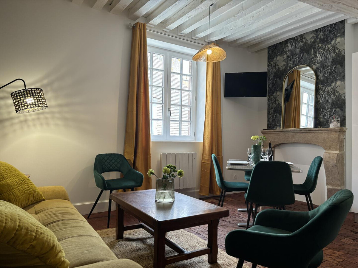 Duplex historique Moulins, 2 chambres, à côté du Jacquemart - Photo 6