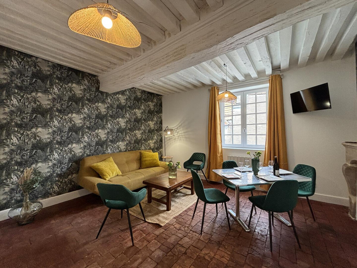 Duplex historique Moulins, 2 chambres, à côté du Jacquemart - Photo 7