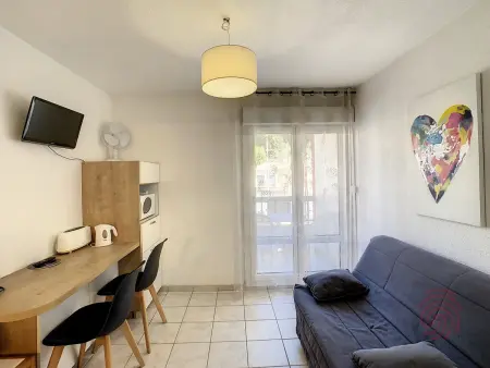 Studio 17 m² à Lamalou-les-Bains, 400m centre : photo 2