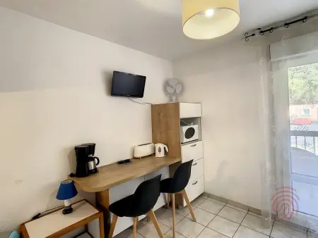 Studio 17 m² à Lamalou-les-Bains, 400m centre : photo 4