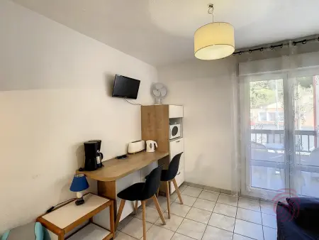 Studio 17 m² à Lamalou-les-Bains, 400m centre : photo 5