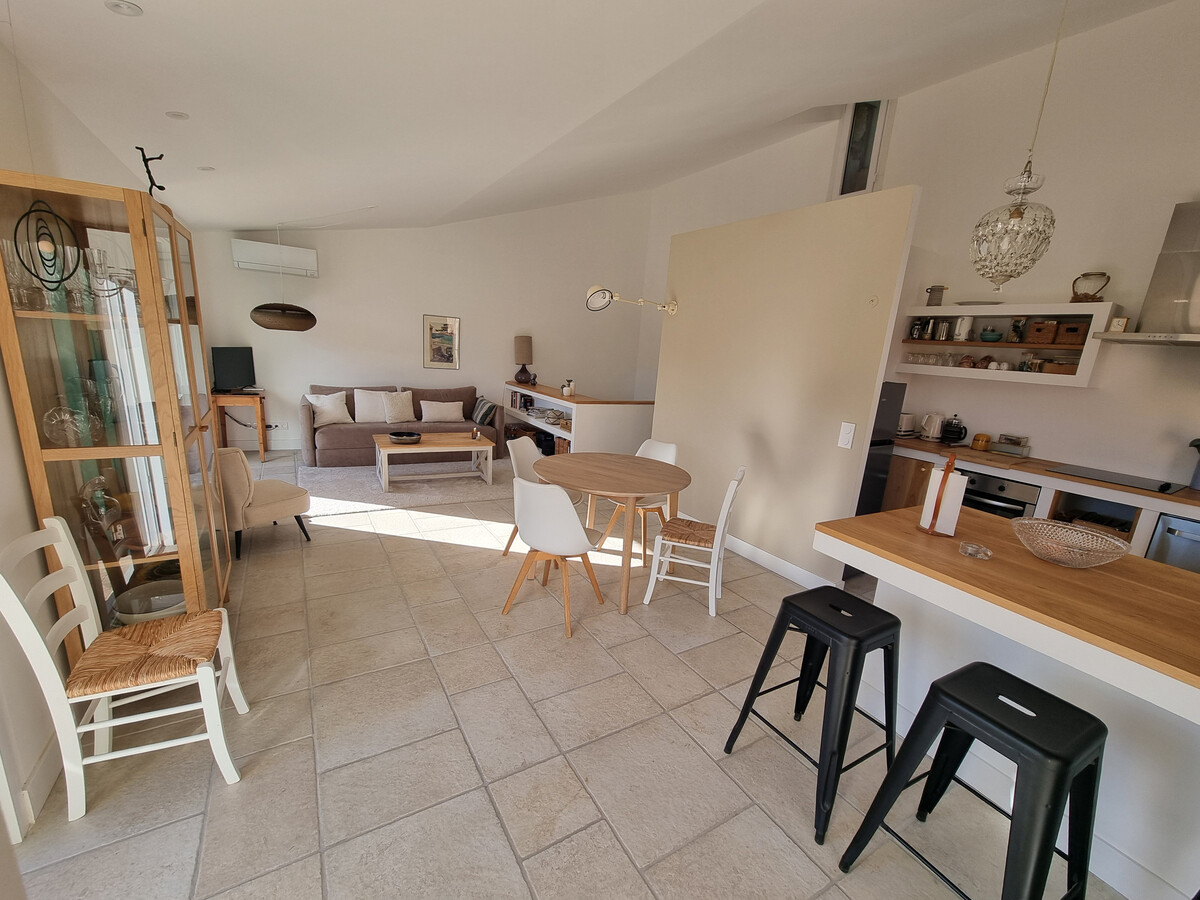 Maison T3 rénovée à Collioure, vue mer et montagne - Photo 6