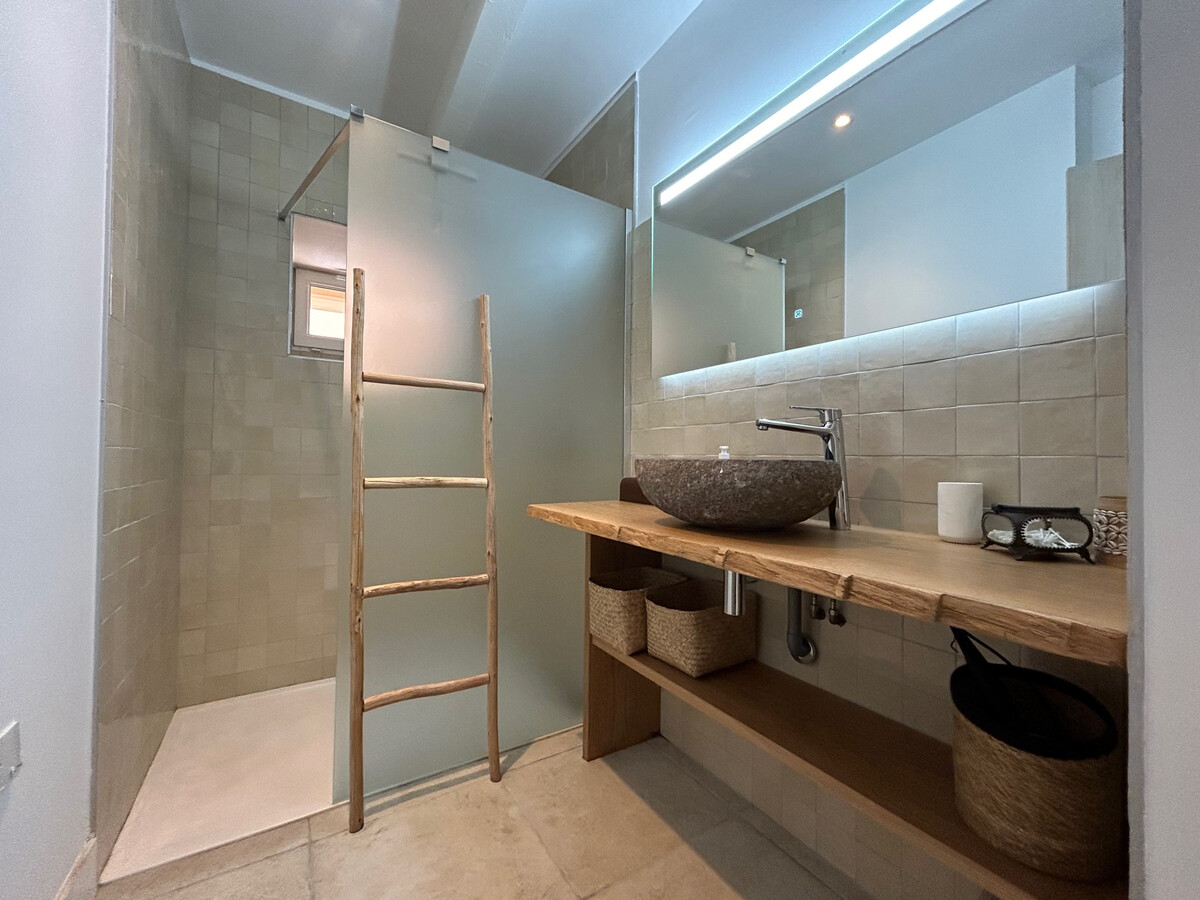 Maison T3 rénovée à Collioure, vue mer et montagne - Photo 19