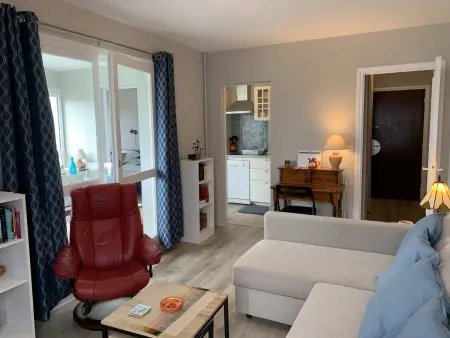 T2 Cabourg : loggia 10 m², ascenseur, plage à pied : photo 3